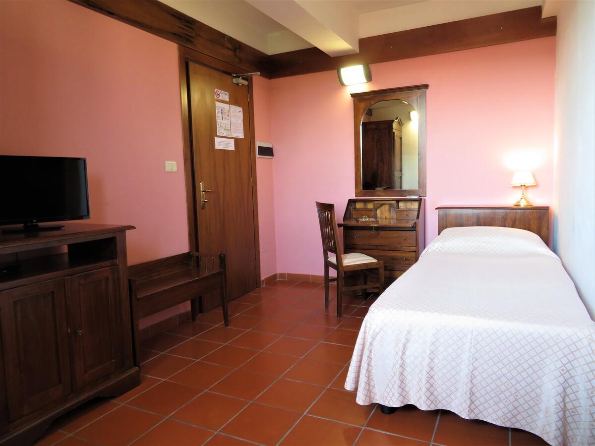 Hotel Palazzo Servanzi Confidati San Severino Marche Εξωτερικό φωτογραφία