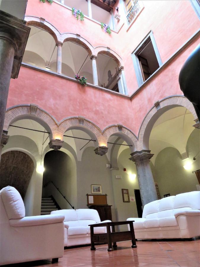 Hotel Palazzo Servanzi Confidati San Severino Marche Εξωτερικό φωτογραφία